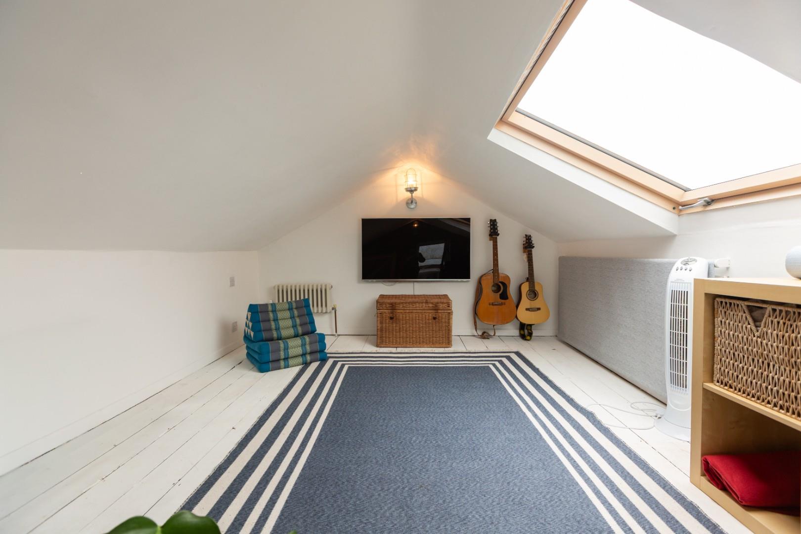 Clifton Terrace, Mumbles, Swansea, SA3 4EJ